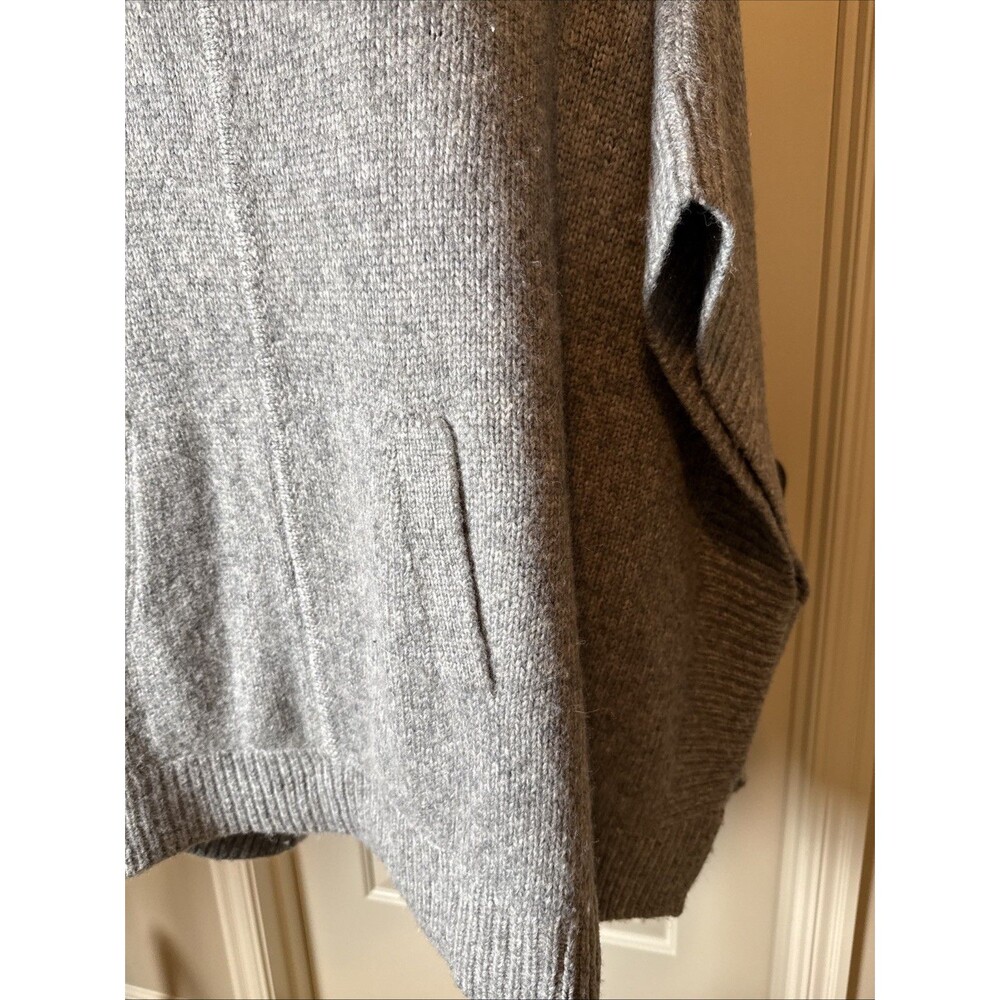 J.Crew Alpaca Merino Wool Blend Turtleneck Poncho Cape Sweater Gray M/L - Picture 4 of 11